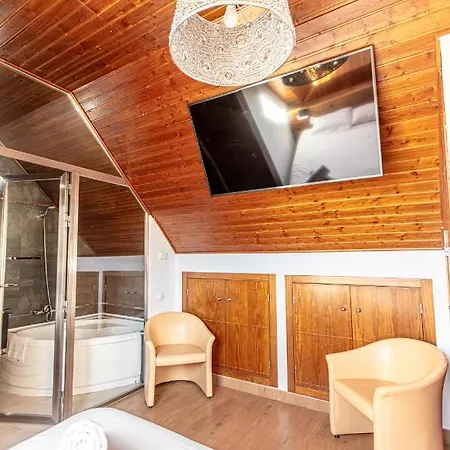Holidays Duplex Lujo Monte Oiz 4 Y 2 Plazas De Parking Sierra Nevada